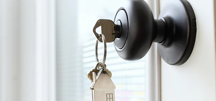 Bifold Door Knob Replacement in Diamond Bar, California